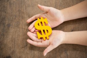 Conheça 5 passos para juntar dinheiro diminuindo pequenos gastos