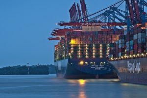 Hedge ajuda importadoras e exportadoras a evitar perdas diante das oscilações cambiais