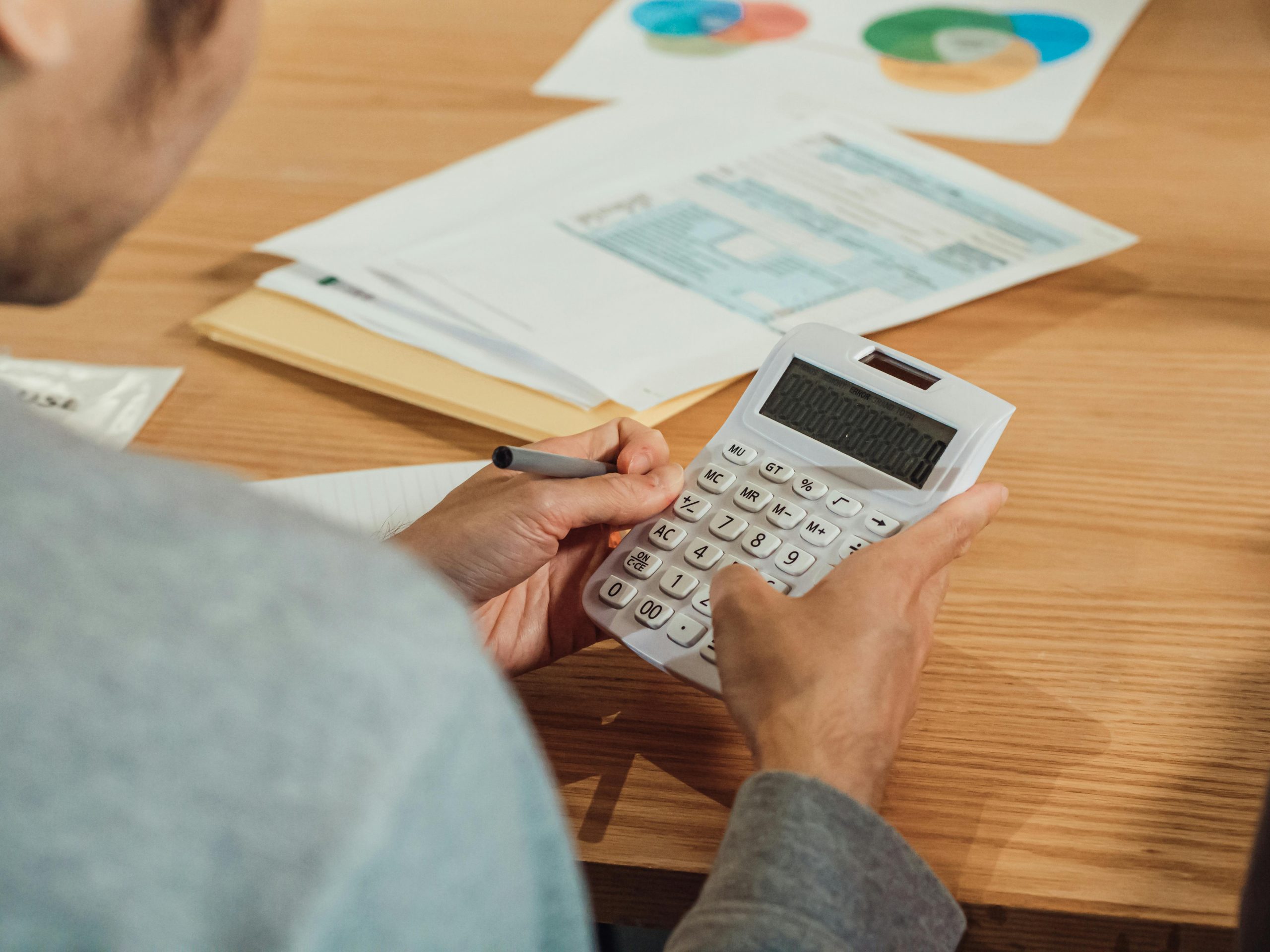 Pró-labore vs. lucro: 5 erros que podem gerar problemas com a Receita Federal no IR 2026
